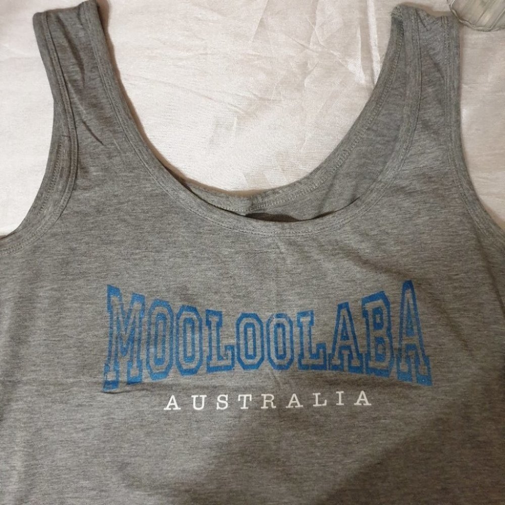 Between the Flags (BTF) AU-14 Gray Sleeveless Singlet Top Tee 100% Cotton NWOT - Picture 7 of 10